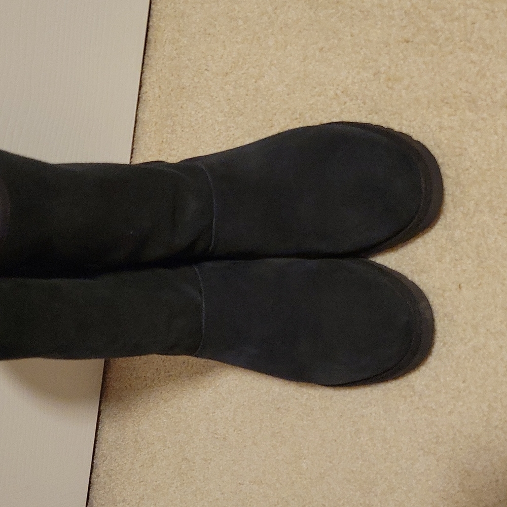 UGG boots - Picture 3 of 8